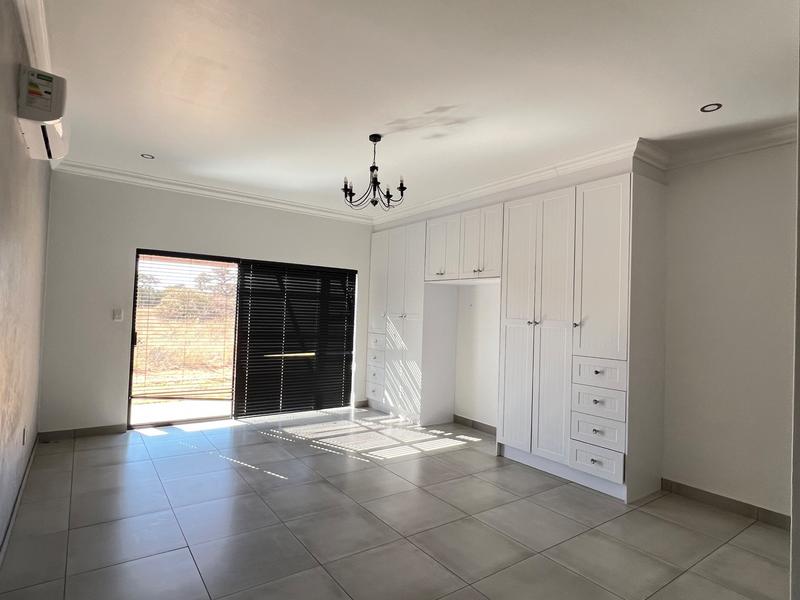 To Let 5 Bedroom Property for Rent in Kathu Northern Cape